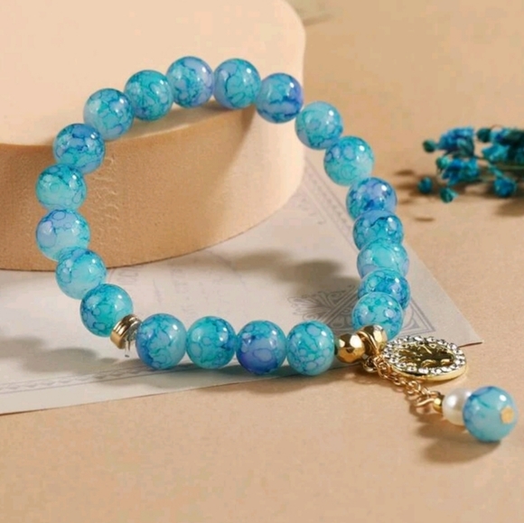 Bracelet - Picture 1 of 2